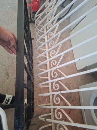 Reja de Hierro Macizo