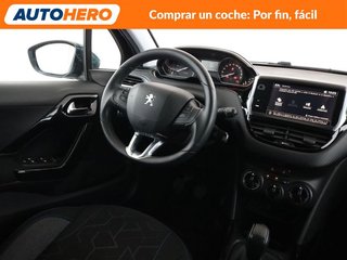 Peugeot 2008 1.2 PureTech Signature