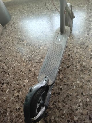 Patinete Xiaomi M365 averiado + 2 baterías