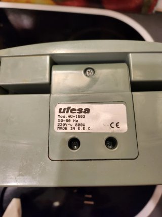 Máquina de Hamburguesas Ufesa Beige/Verde Oliva