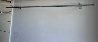 Percha de pared recta de metal