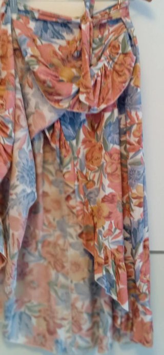 Falda midi floral