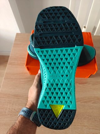 Nike metcom 10