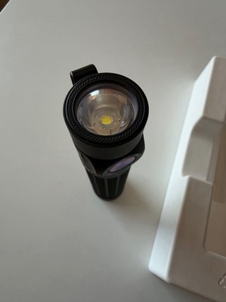 Linterna Olight Baton 4 Pro EDC