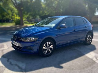 VOLKSWAGEN polo