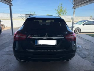 Mercedes-Benz GLA 220D 4Matic