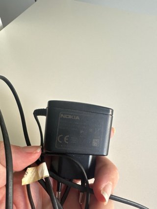 Cargador Nokia antiguo