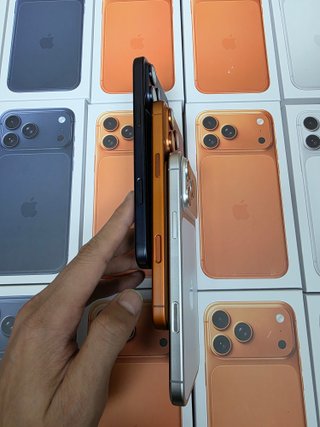 iPhone 17 Pro Max Naranja