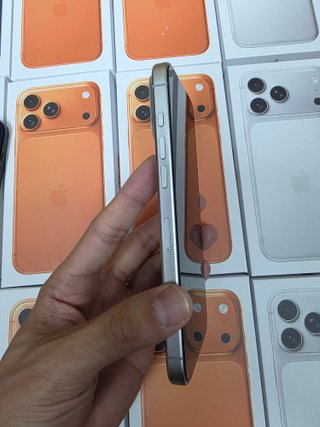 iPhone 17 Pro Max Naranja