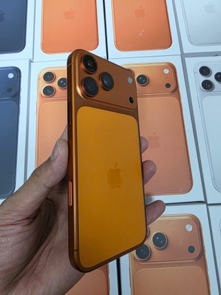 iPhone 17 Pro Max Naranja