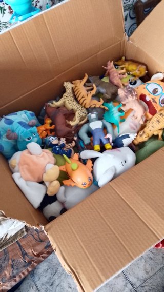 Lote Juguetes Niños Peluches Figuras Variadas