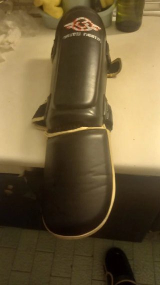 Espinilleras y protectores Kickboxing, Muay Thai