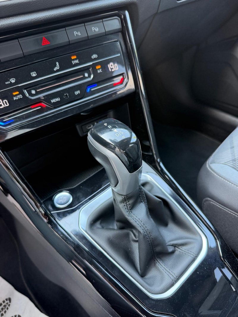 Volkswagen T-Roc R-Line 1.5 TSI EVO DSG7 2023, foto 22