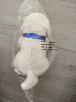 Peluche perro con corazón