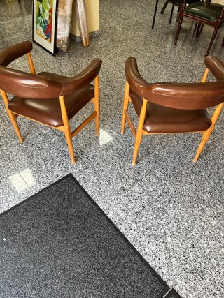 2 Sillas Vintage Madera y Piel