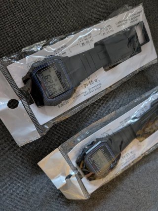 2 Relojes Digitales Tipo F-91W