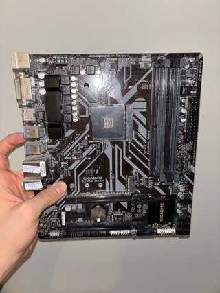 Placa Base Gigabyte B450M DS3H V2 Socket AM4