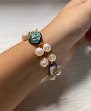 Pulsera de perlas y piedras semipreciosas
