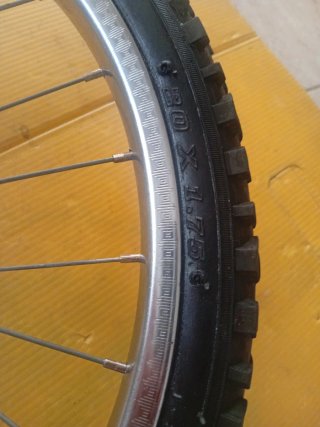 Llanta BMX Antigua