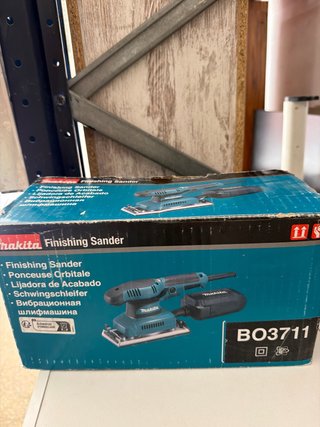 Lijadora de Acabado Makita BO3711