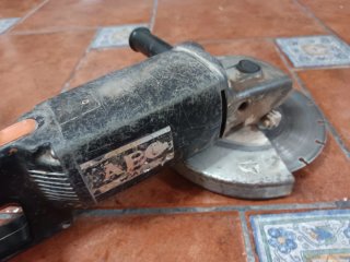 Amoladora radial angular grande