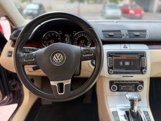 Volkswagen Passat 2010