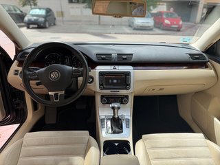 Volkswagen Passat 2010
