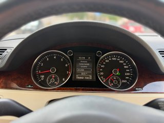 Volkswagen Passat 2010