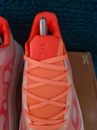 Zapatillas On Running Cloud Naranja/Blanco