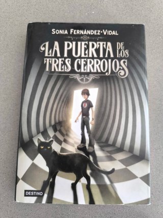 La puerta de los tres cerrojos