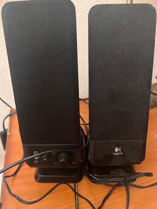 Altavoces Logitech Negros