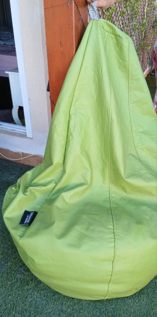 Puf verde de tela