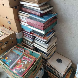 stock lotto fumetti e libri circa 2700 pezzi