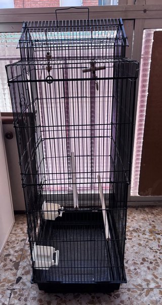 Jaula grande para pájaros