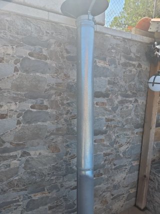 Tubo chimenea metálico con sombrerete