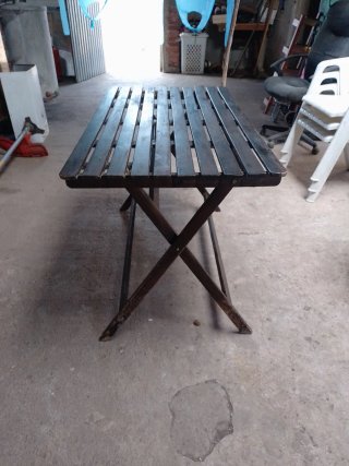 Tavolo da giardino pieghevole in legno