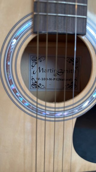 Guitarra Acústica + Accesorios