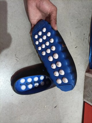 Chanclas Nike Negras y Azules