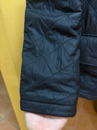 Chaqueta Barbour acolchada negra