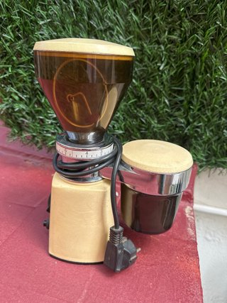 Molino de café Gaggia Moka antiguo
