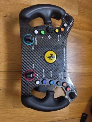 Volante Thrustmaster Ferrari 488 GT3