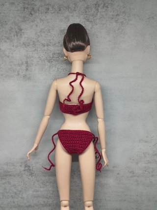 Bikini ganchillo para muñecas IT y Barbie