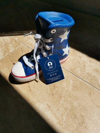 Hucha Zapatilla Estilo Converse Estrellas