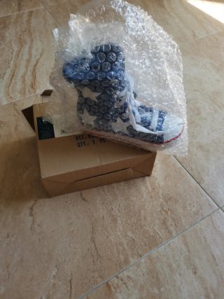 Hucha Zapatilla Estilo Converse Estrellas