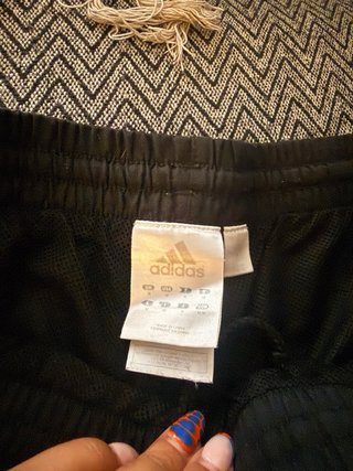 Pantalón corto Adidas negro