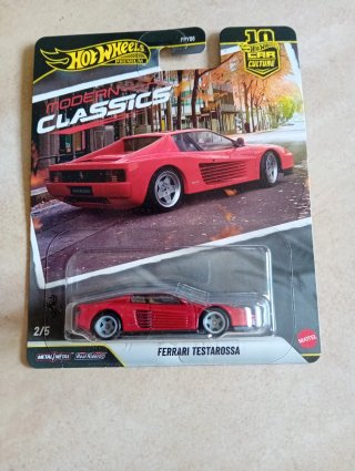 Hot Wheels Ferrari Testarossa Modern Classics