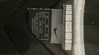 Camiseta Nike Rayas Blancas Negra