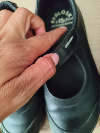 Zapatos colegiales y botines negros talla 36
