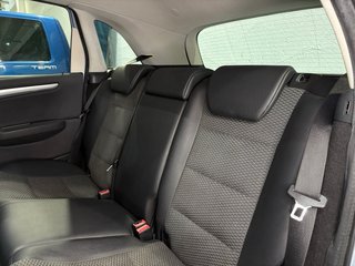 MERCEDES B180 AUTOMÁTICO CON TECHO SOLAR
