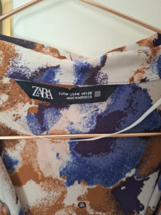 Blusa Zara Estampada Manga Larga